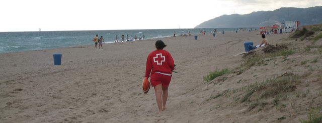 Servei de vigil&agrave;ncia i prevenci&oacute; de la Creu Roja a Gav&agrave; Mar (Estiu de 2008)